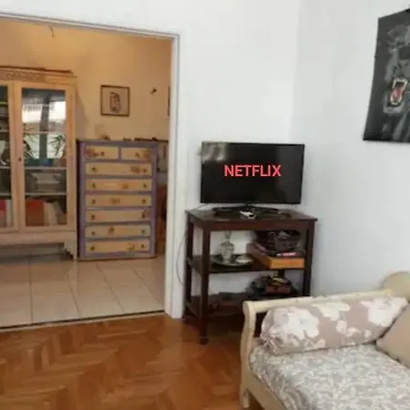 Kyriaki 's Artistic Next Metro Agios Ioannis Apartment